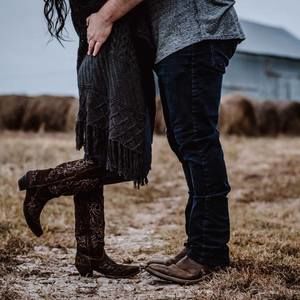 Meet your Posher, Elijah